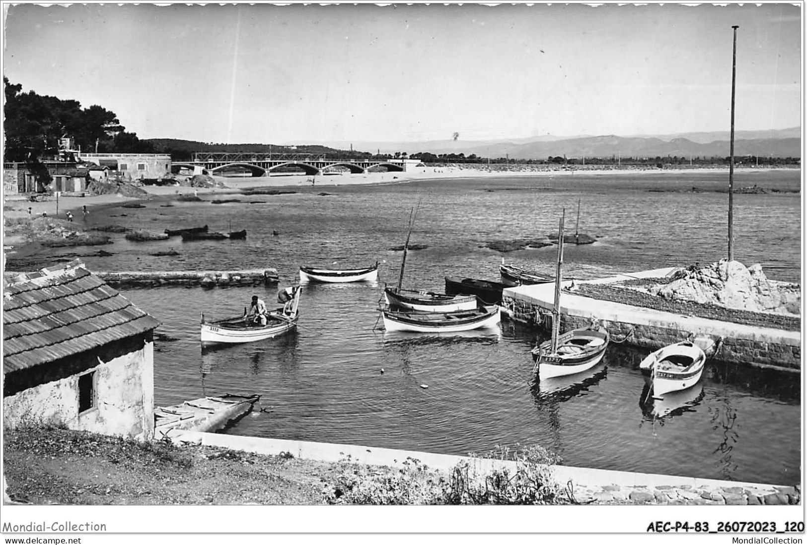 AECP4-83-0341- SAINT-AYGULF - Le Port Et La Plage  - Saint-Aygulf