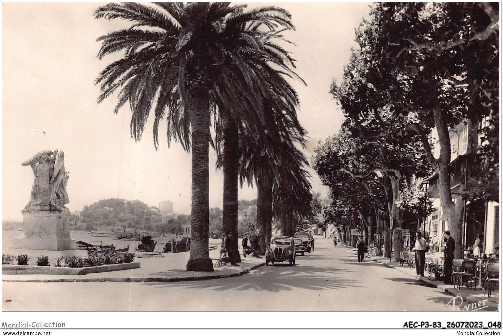 AECP3-83-0214- BANDOL - Monument Aux Morts Et Quai Du Port  - Bandol