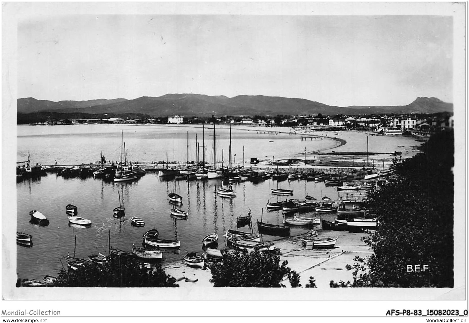 AFSP8-83-0602 - SAINT-RAPHAEL - Vue Sur Fréjus-plage Et L'aviation  - Saint-Raphaël