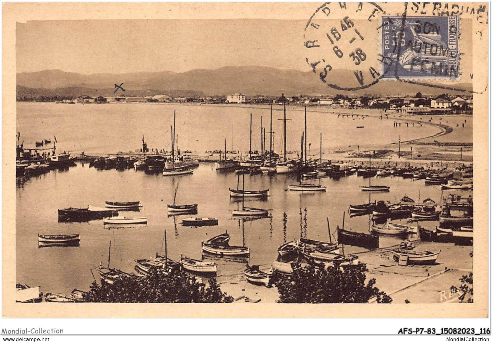 AFSP7-83-0562 - SAINT-RAPHAEL - Vue Sur La Plage Et Le Camp D'aviation De Frèjus  - Saint-Raphaël