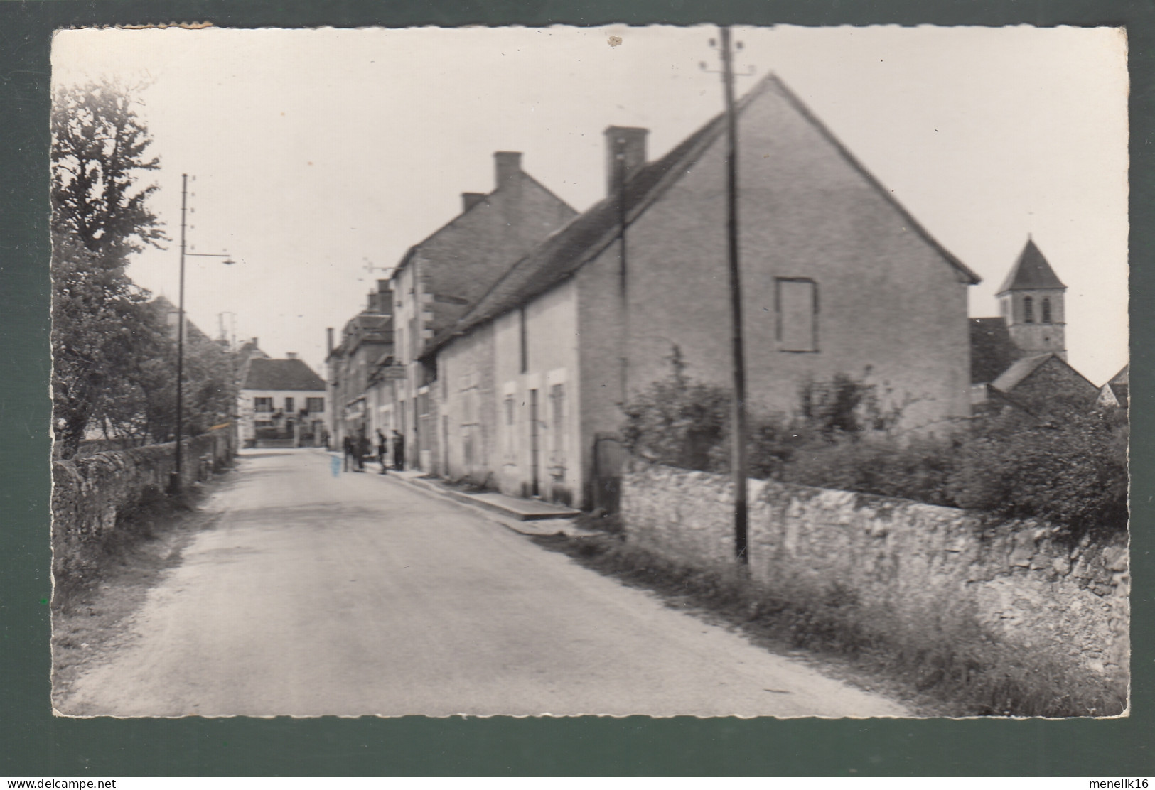 CP - 86 - Liglet - Entrée Du Bourg - Andere & Zonder Classificatie