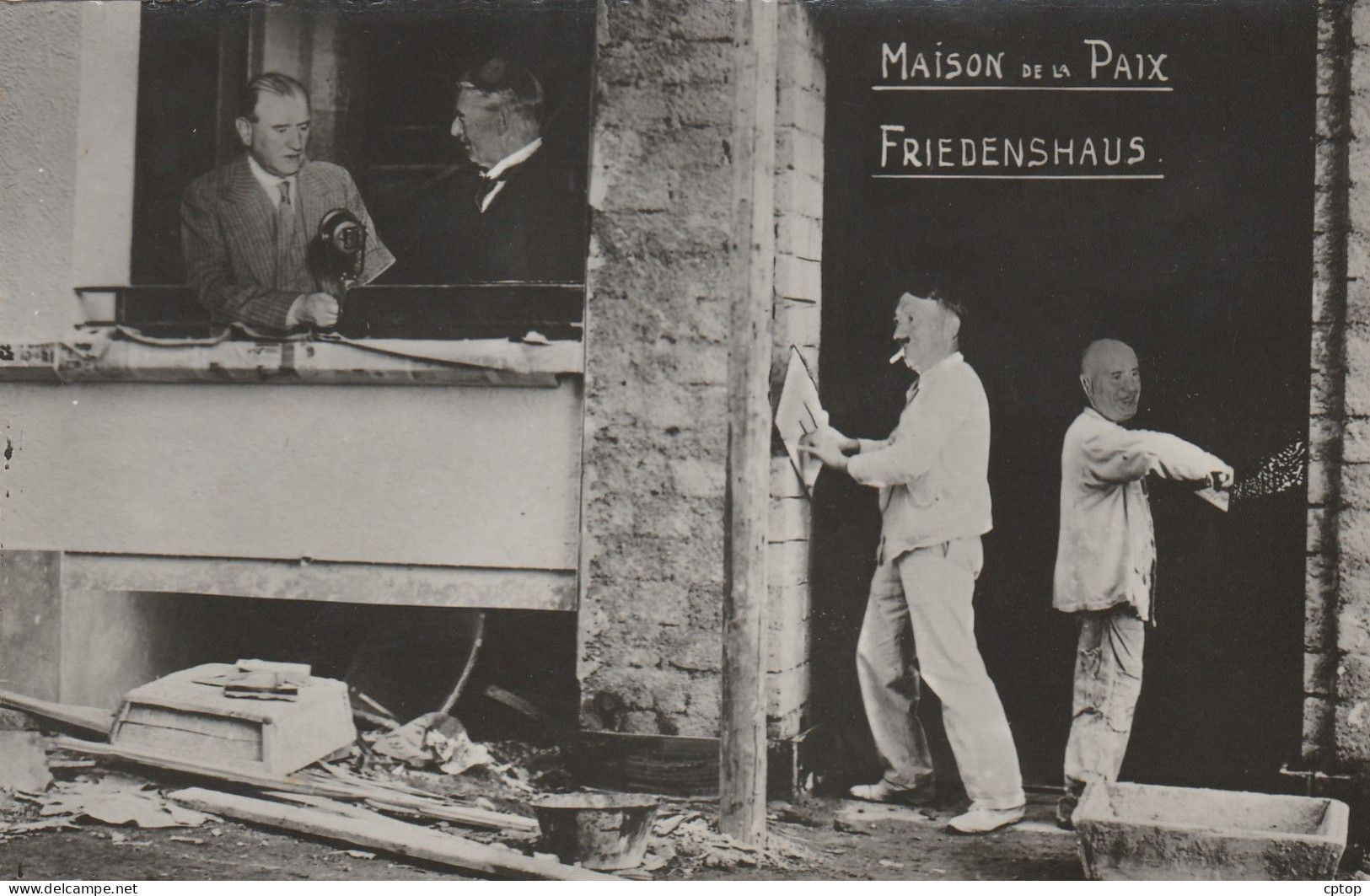 Hitler ,Mussolini Et Chambertin , Maison De La Paix Friedenshaus - Satirische