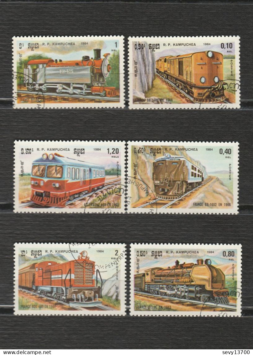 Cambodge Kampuchea Lot 27 Timbres Les Transports - Montgolfières - Trains - Bateaux - Avions, Diligences - Espace - Kampuchea