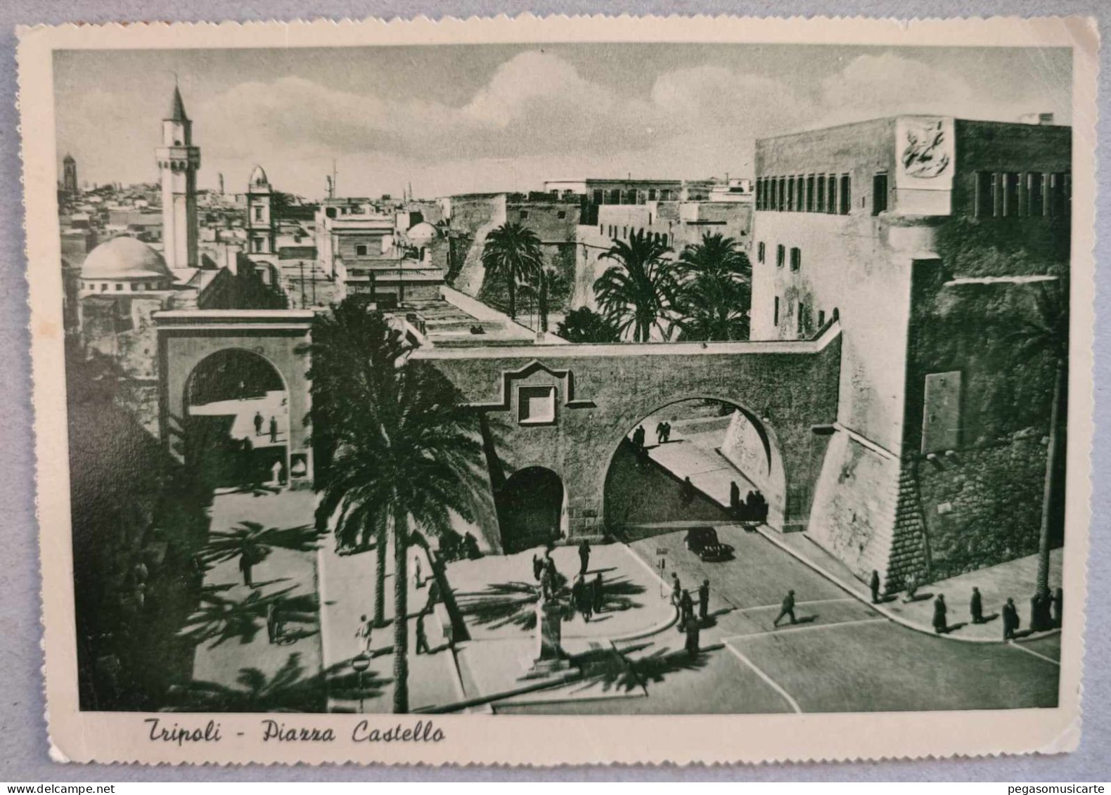 BF023 TRIPOLI - PIAZZA CASTELLO ANIMATA TRIPOLITANIA COLONIALE LIBIA 1940 - Libya