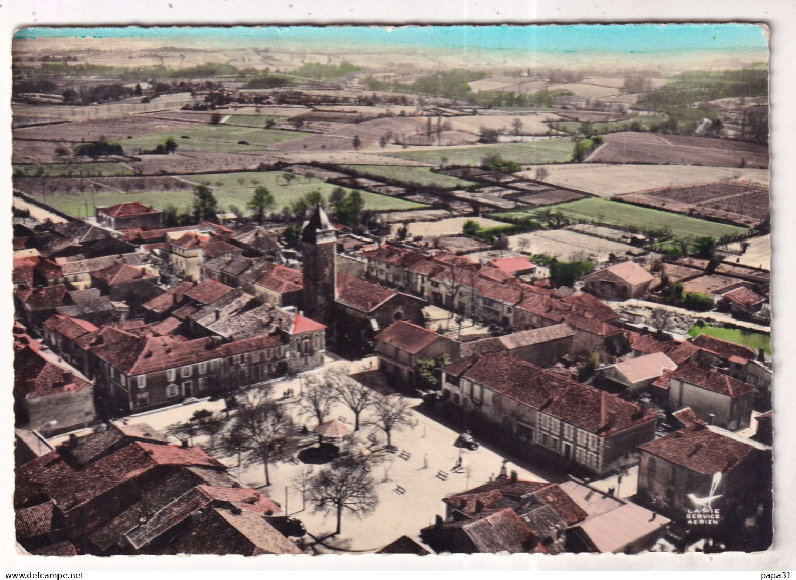 EN AVION AU DESSUS DE .....LANNEPAX Route De Vic-Fezansac,l'Eglise Et La Place    Edition LAPIE - Autres & Non Classés