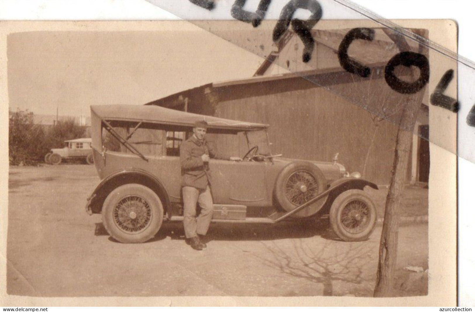 SOLDAT AVEC UNE DELAGE 11 HP DI A RABAT - Automobiles