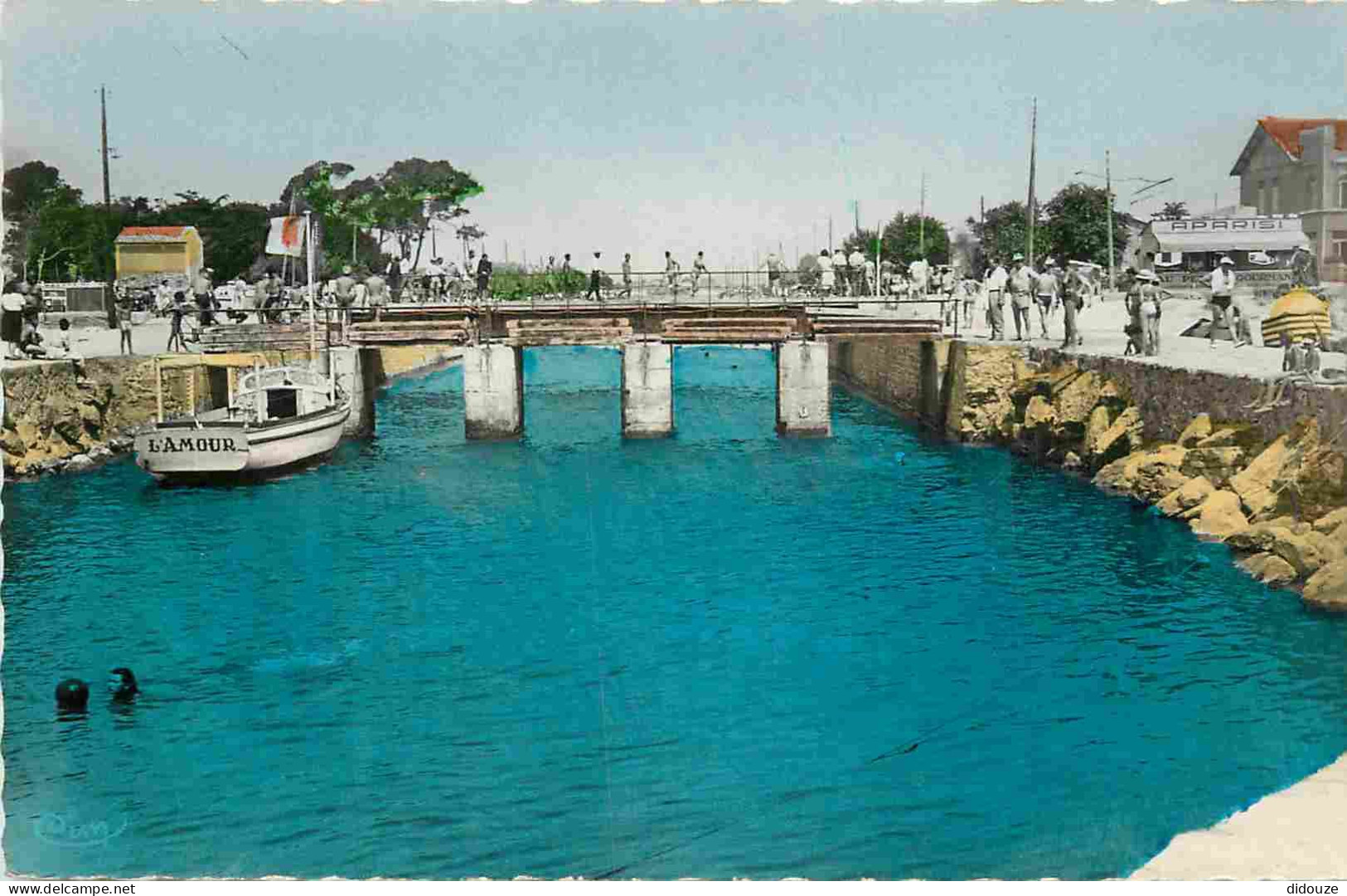 34 - Carnon Plage - Le Port Et Pont Sur Le Canal - Animée - Colorisée - Carte Dentelée - CPSM Format CPA - Voir Scans Re - Otros & Sin Clasificación