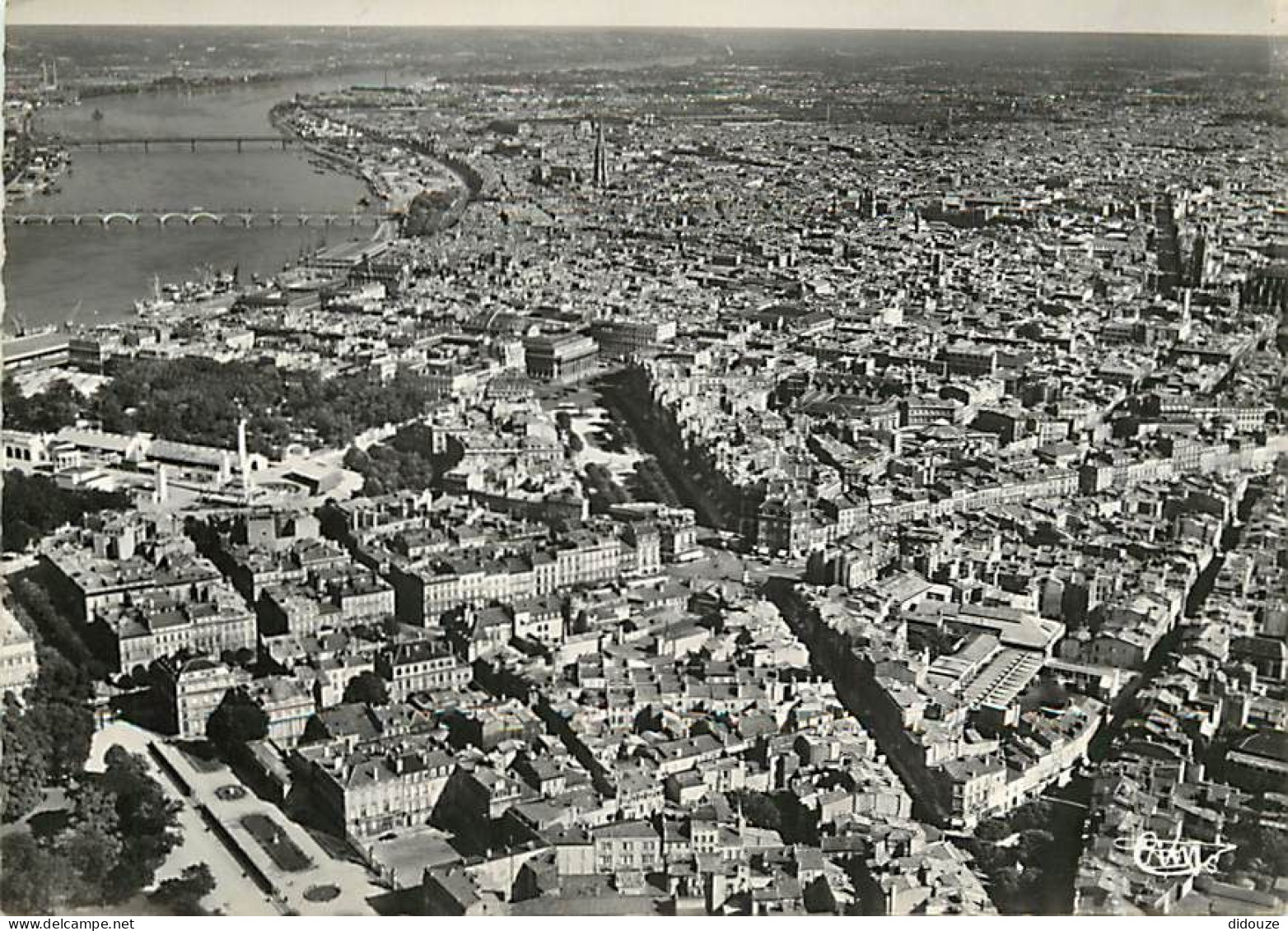 33 - Bordeaux - Vue Générale Aérienne - Place Tourny Et Place Des Girondins - Mention Photographie Véritable - Carte Den - Bordeaux