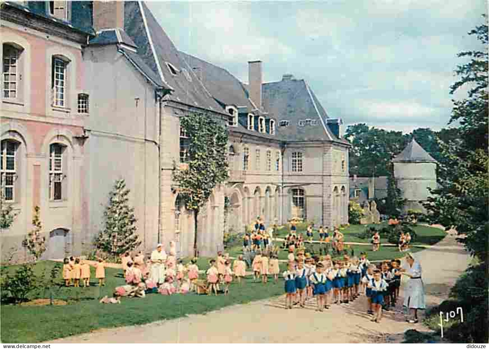 80 - Argoules - Abbaye De Valloires - La Façade - Les Jeux En Plein Air - Enfants - CPM - Voir Scans Recto-Verso - Autres & Non Classés