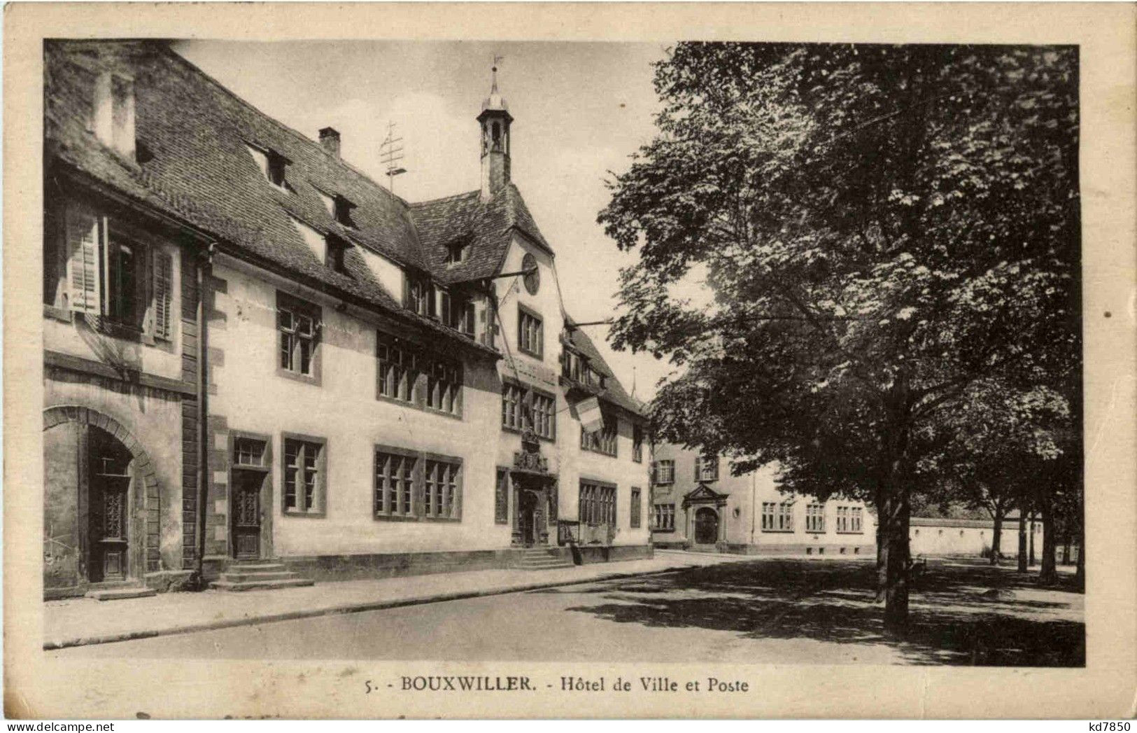 Bouxwiller - Hotel De Ville Et Poste - Bouxwiller