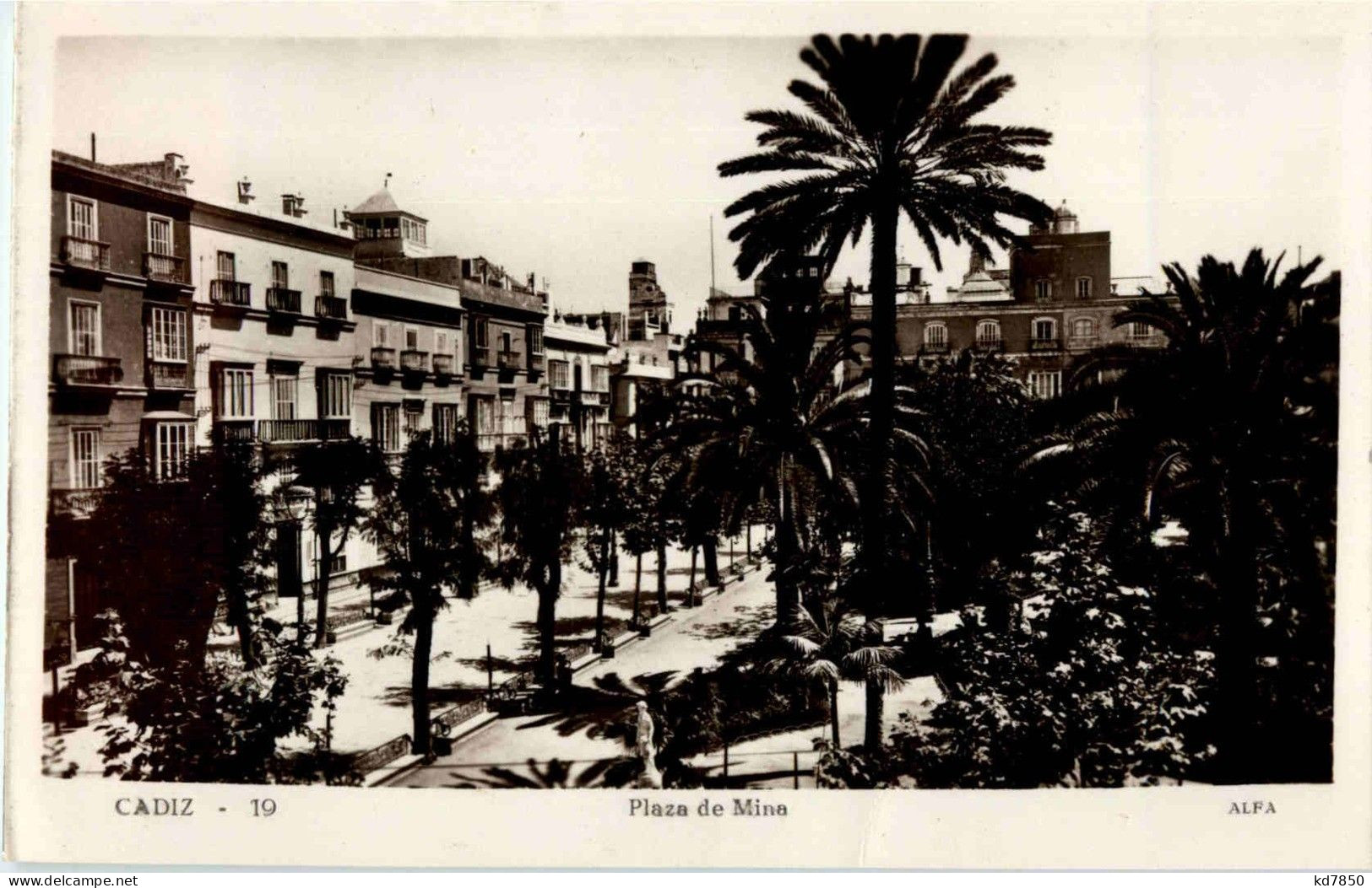 Cadiz - Plaza De Mina - Cádiz