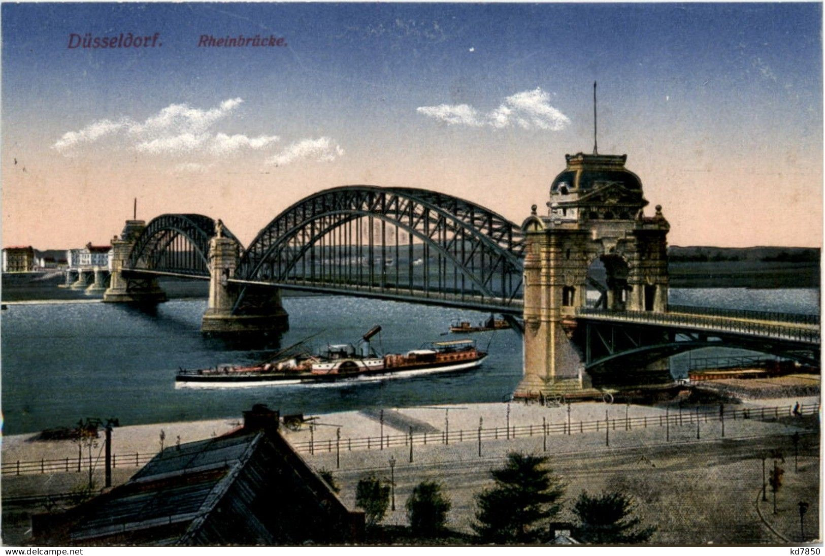 Düsseldorf - Rheinbrücke - Düsseldorf