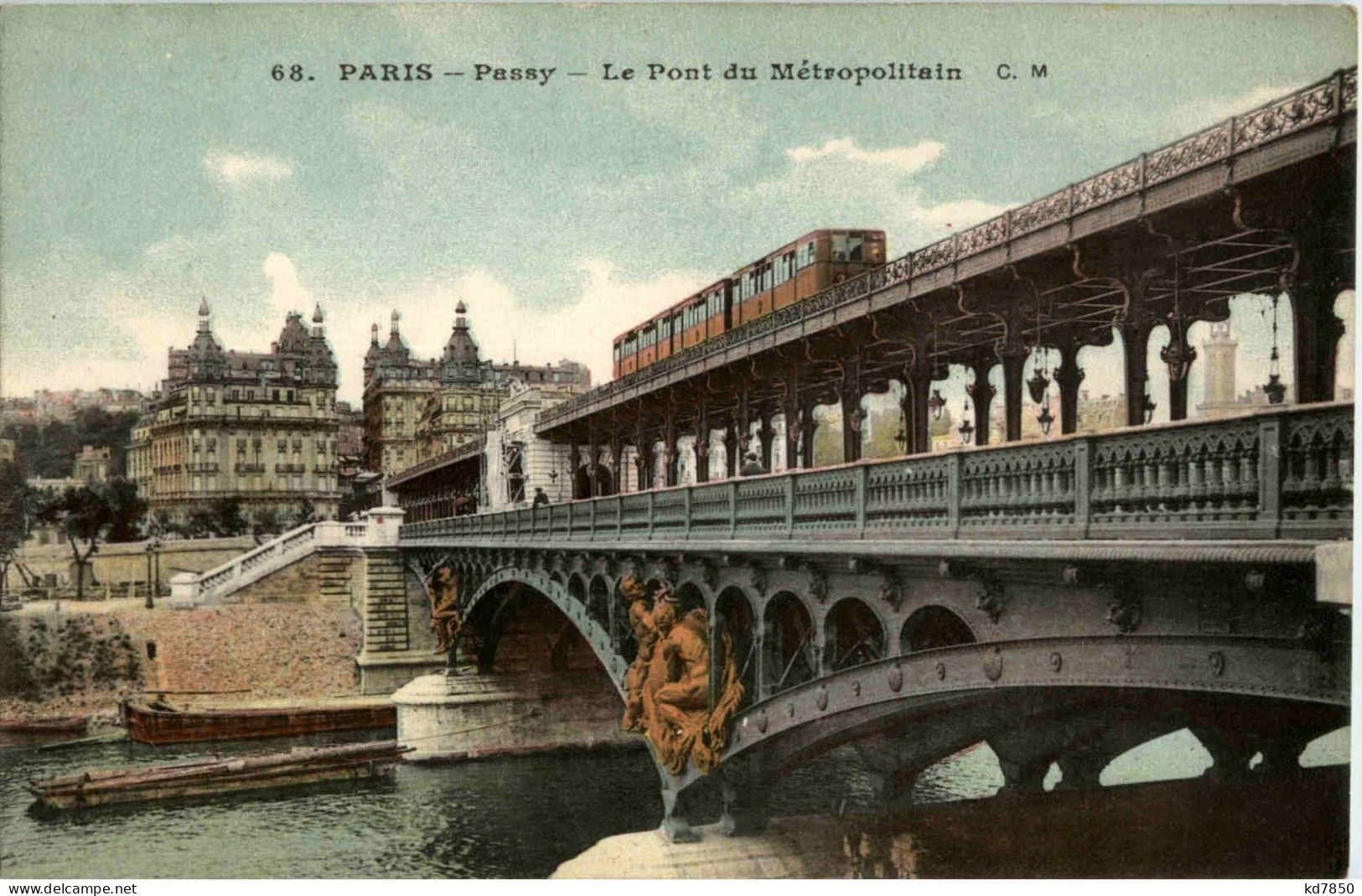 Paris - Metropoitain - Transport Urbain En Surface