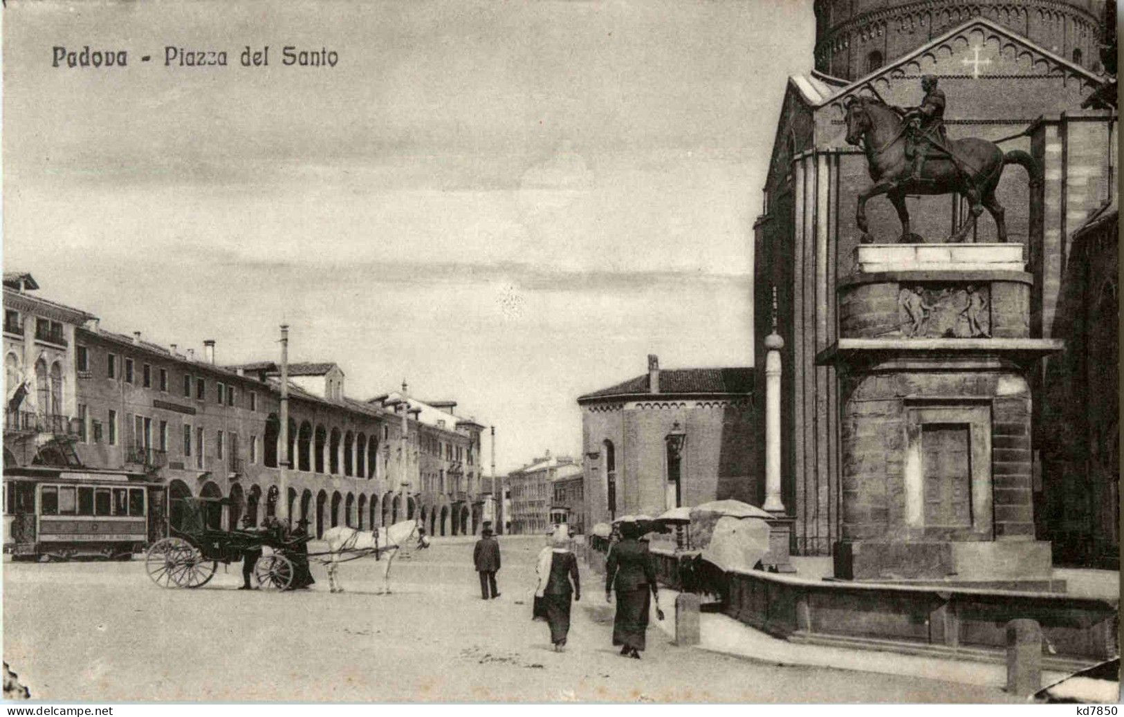 Padova - Piazza Del Santo - Padova