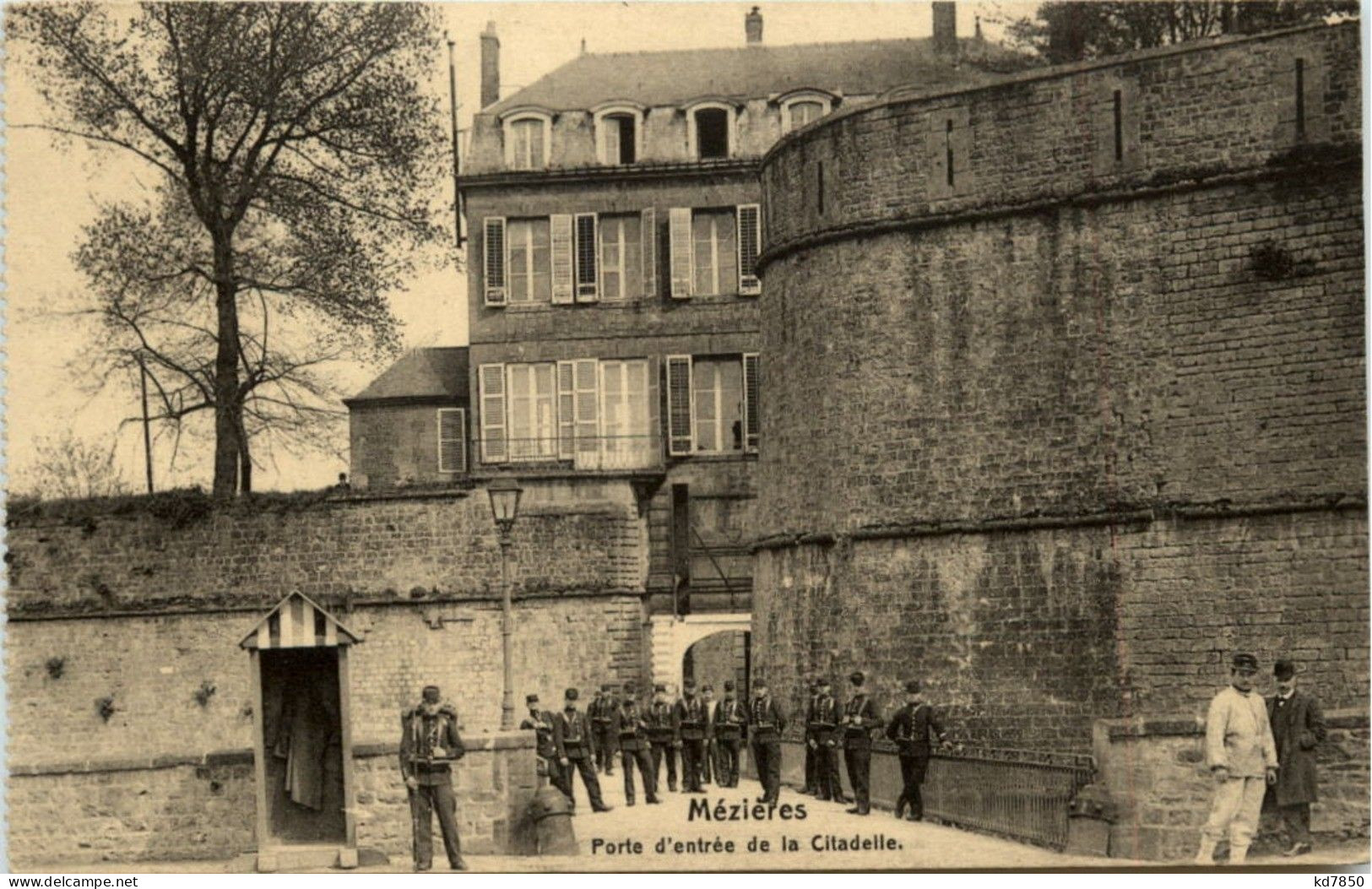 Mezieres - Porte D Entree De La Citadelle - Charleville