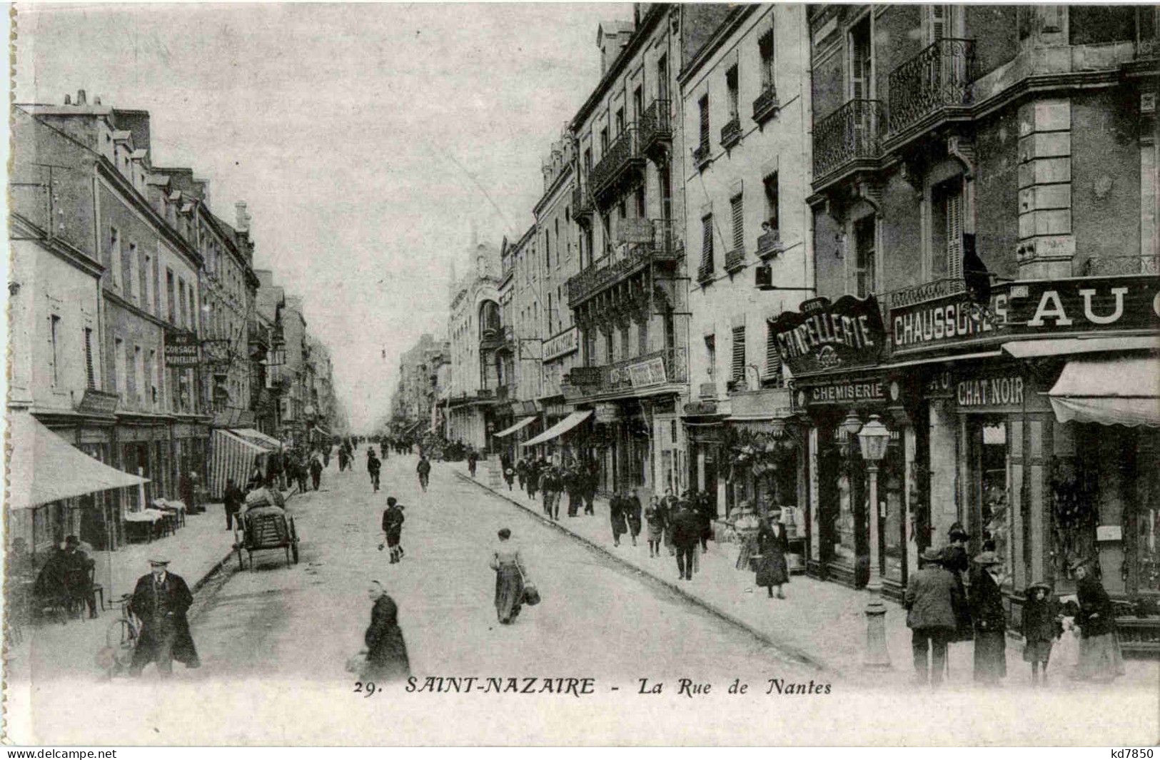 St. Nazaire - La Rue De Nantes - Saint Nazaire