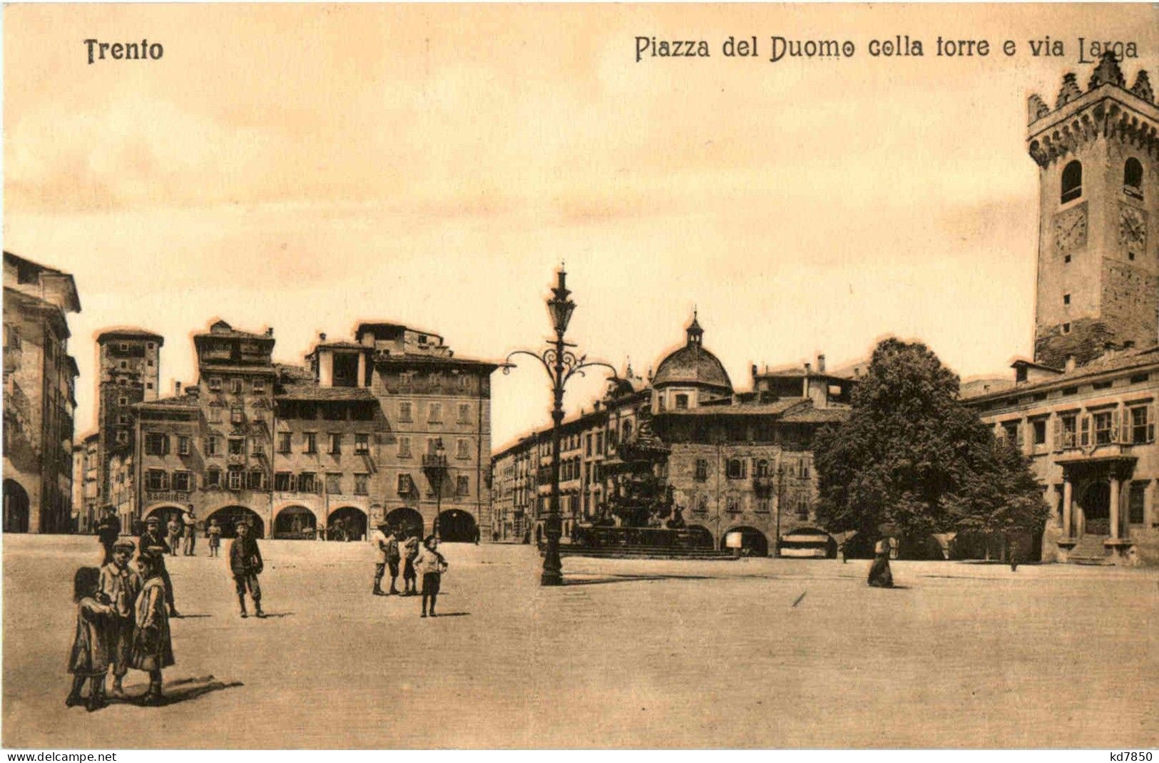 Trento - Piazza Del Duome - Trento