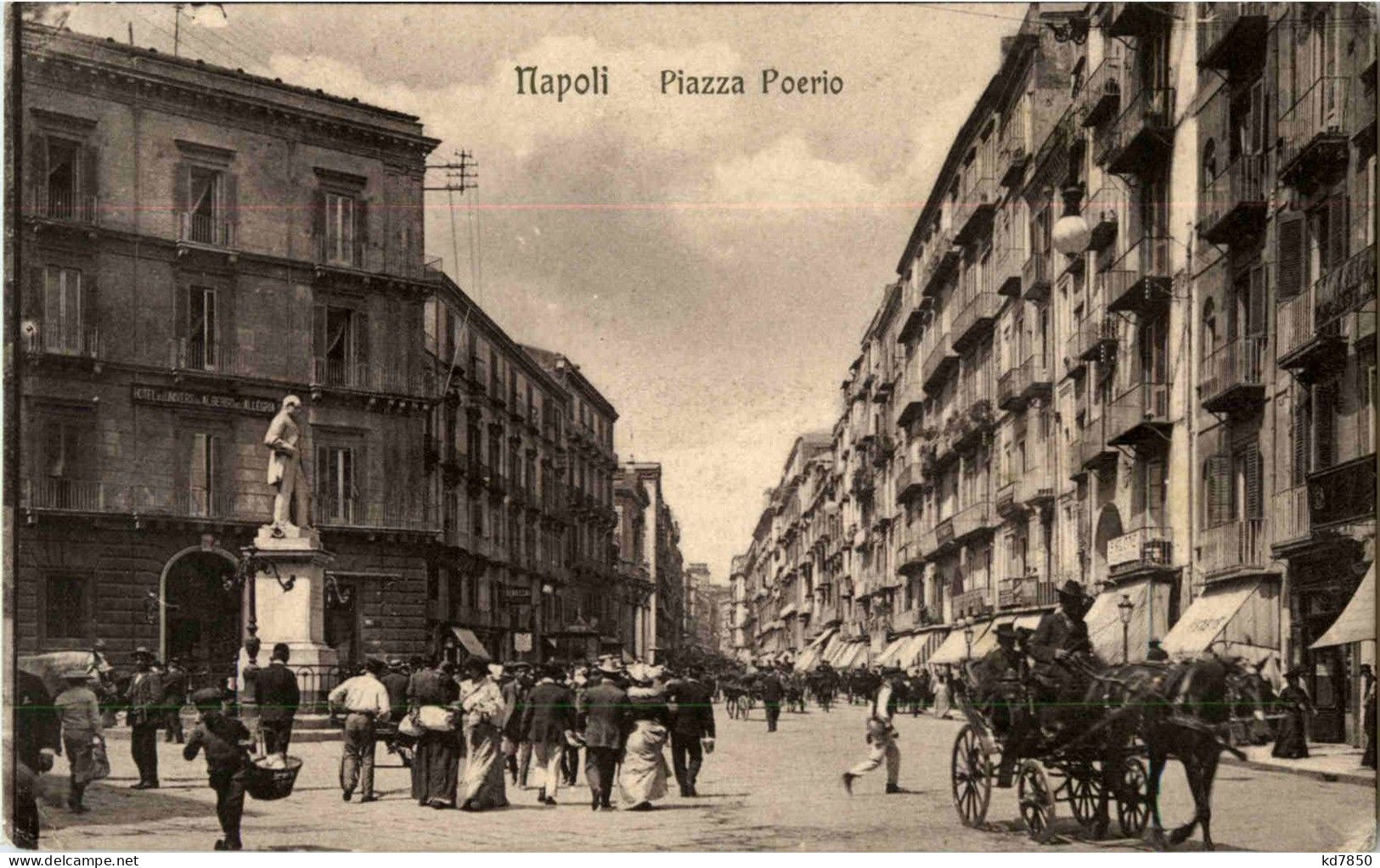 Napoli - Piazza Poerio - Napoli (Naples)