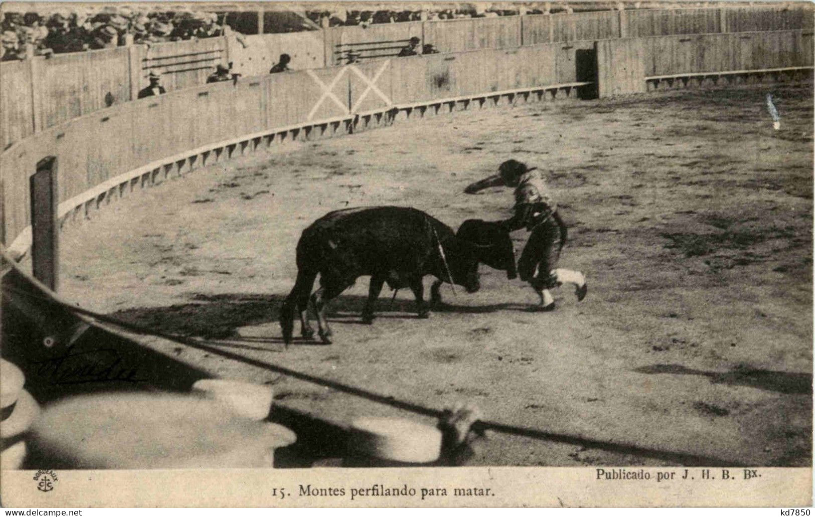 Montes Perfilando Para Matar - Corridas