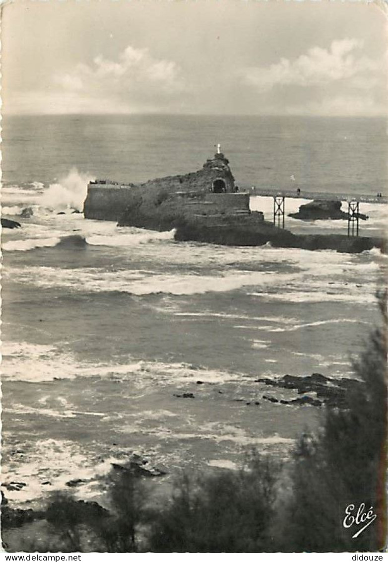 64 - Biarritz - Le Rocher De La Vierge - Effets De Vagues - CPSM Grand Format - Voir Scans Recto-Verso - Biarritz