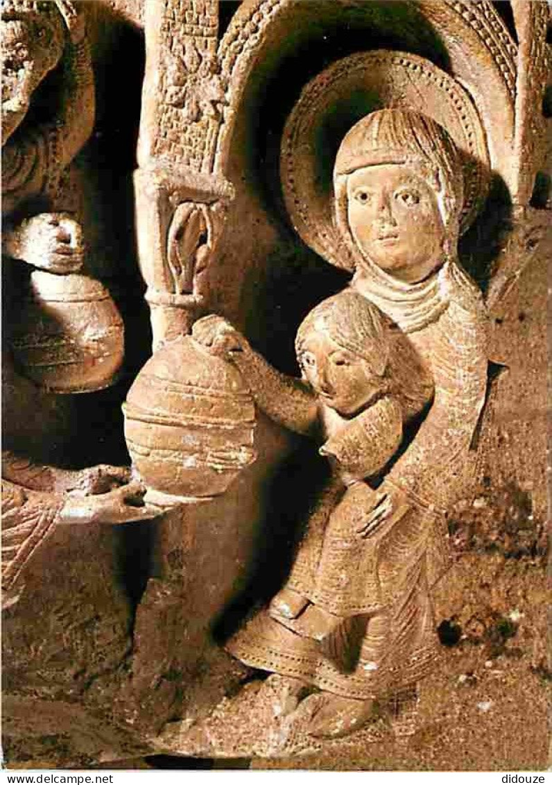 Art - Art Religieux - Autun - Cathédrale St Lazare - Adoration Des Mages Et Vierge à L'Enfant - CPM - Voir Scans Recto-V - Gemälde, Glasmalereien & Statuen