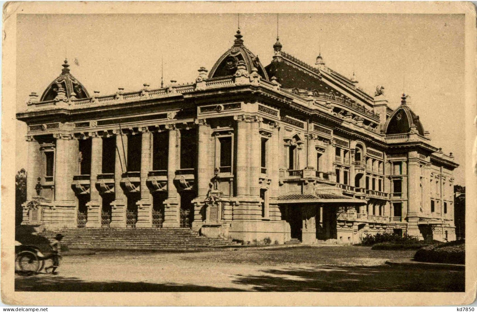 Hanoi - Le Theatre Municipal - Vietnam