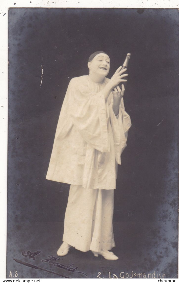 ARTISTES. . CPA.. ARTISTE.. PIERROT PARODIE LE PÉCHÉ   " LA  GOURMANDISE" .ANNEE1903 + TEXTE. LES ROSIERS (49) - Artistes