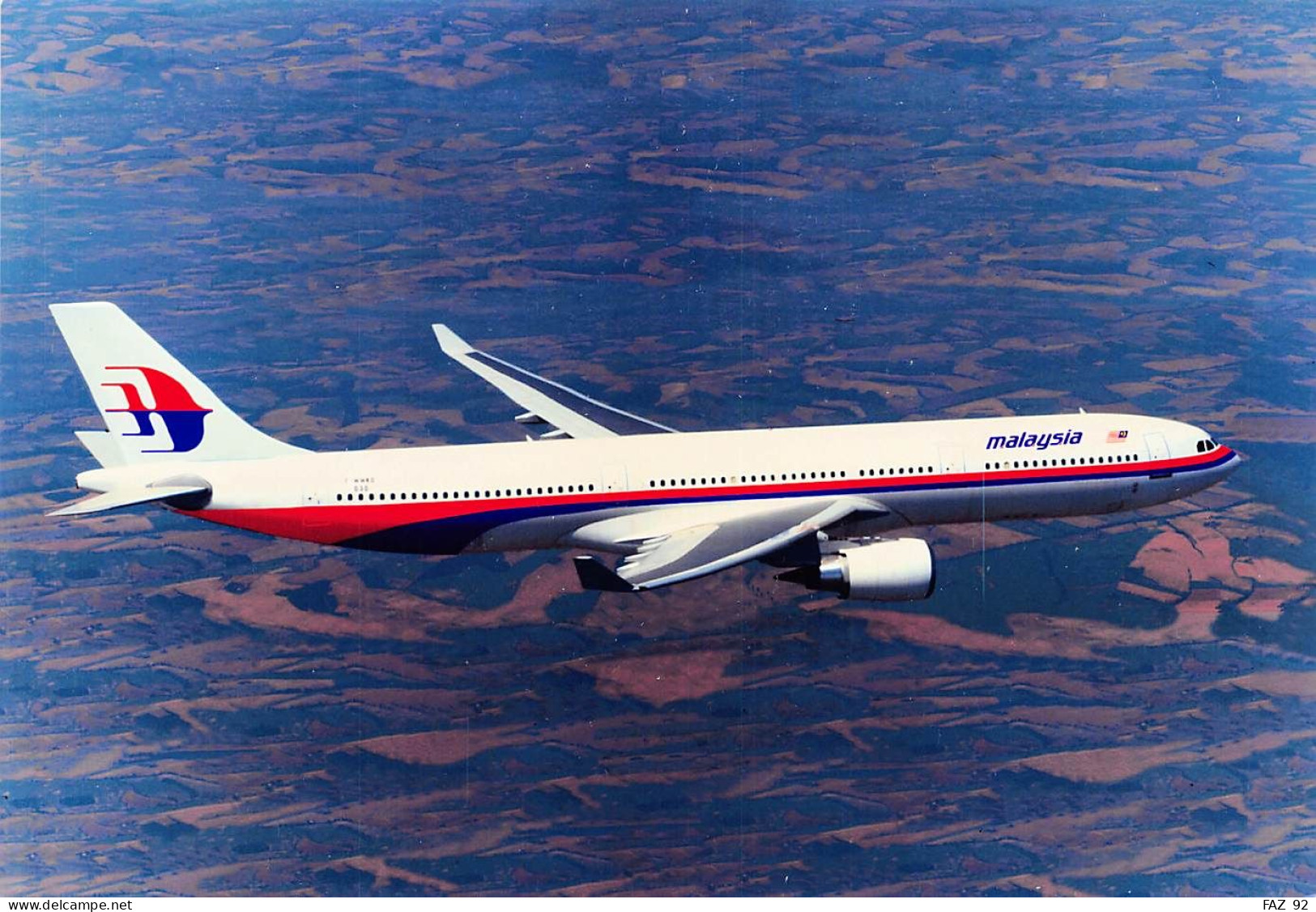 Airbus A330 In Malaysia Airlines Colours - 180 X 130 Mm. - Photo Presse Originale - Aviation