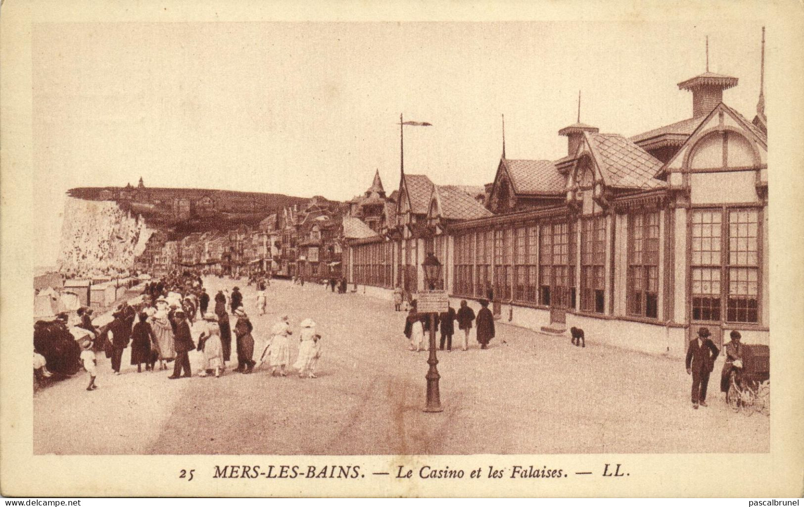 MERS LES BAINS - LE  CASINO ET LES FALAISES - Mers Les Bains