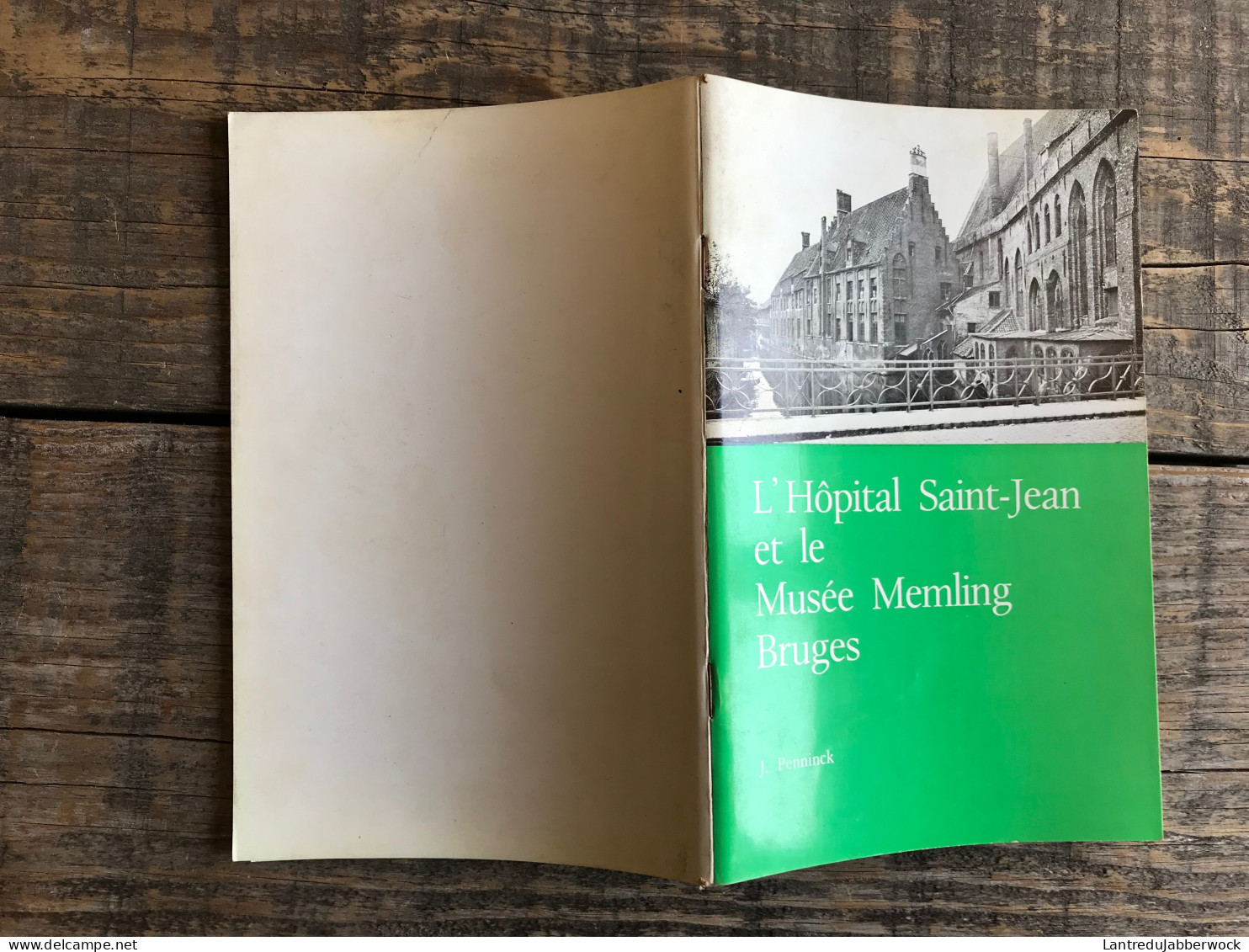 Jozef PENNINCK L'Hôpital Saint-Jean Et Le Musée Memling Bruges 1973 Régionalisme Flandre Sceaux  - Belgium