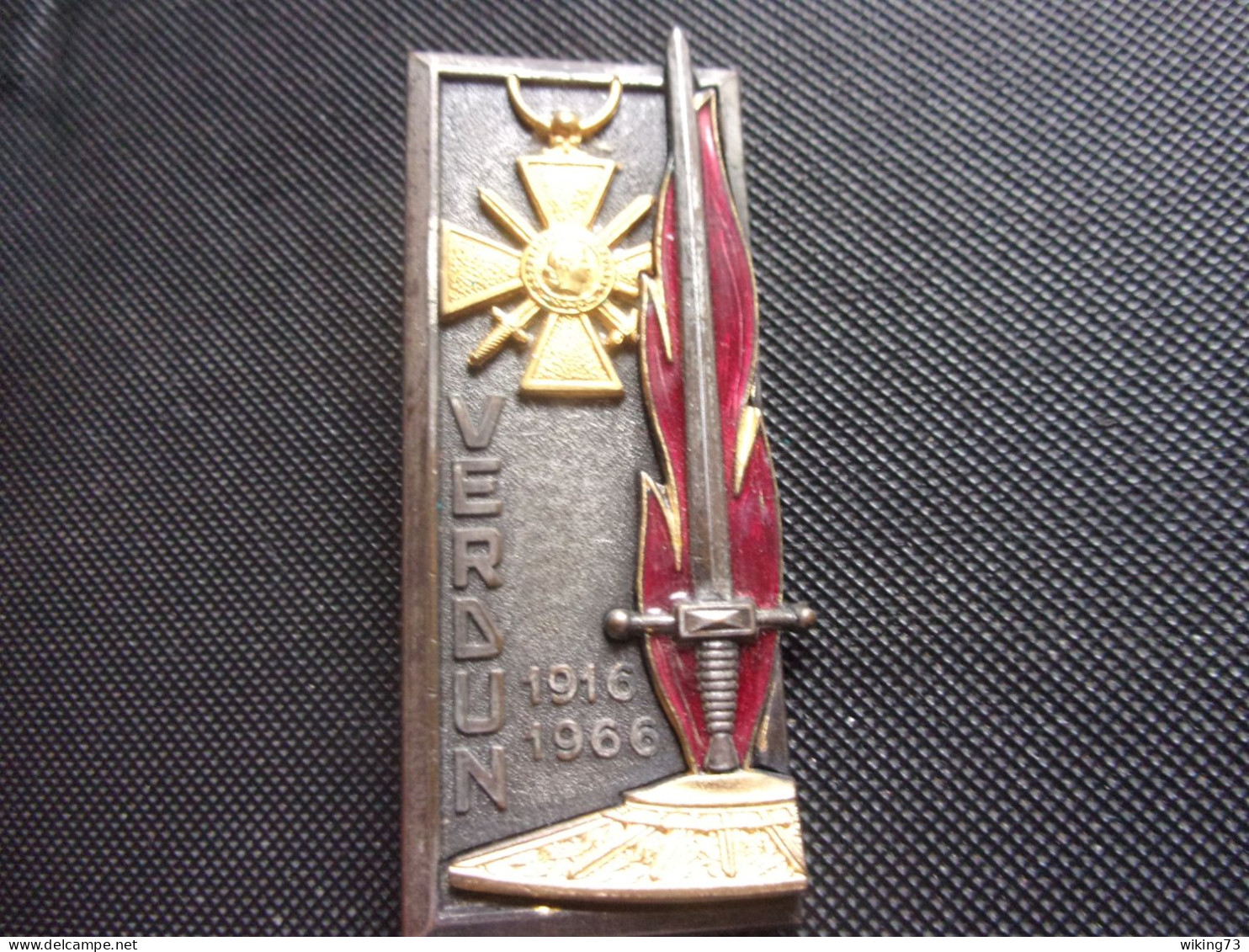 Insigne 5° Promotion École Militaire Interarmes  " Cinquantenaire De Verdun " - Hueste