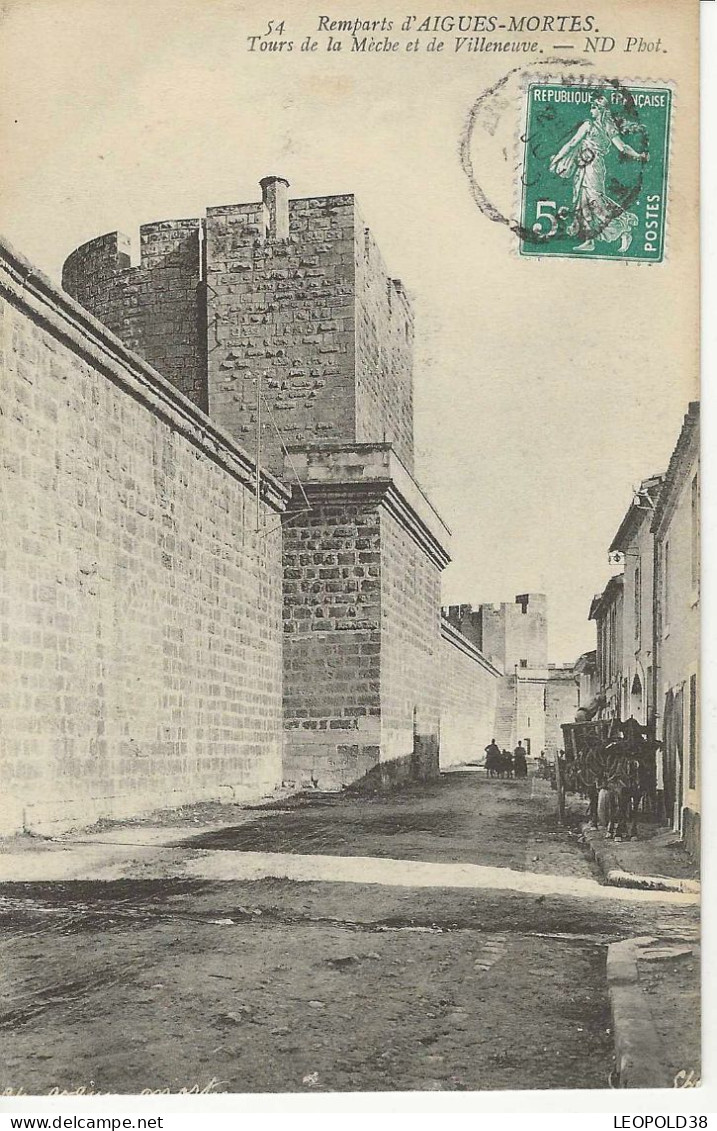 Aigues Mortes Remparts - Aigues-Mortes