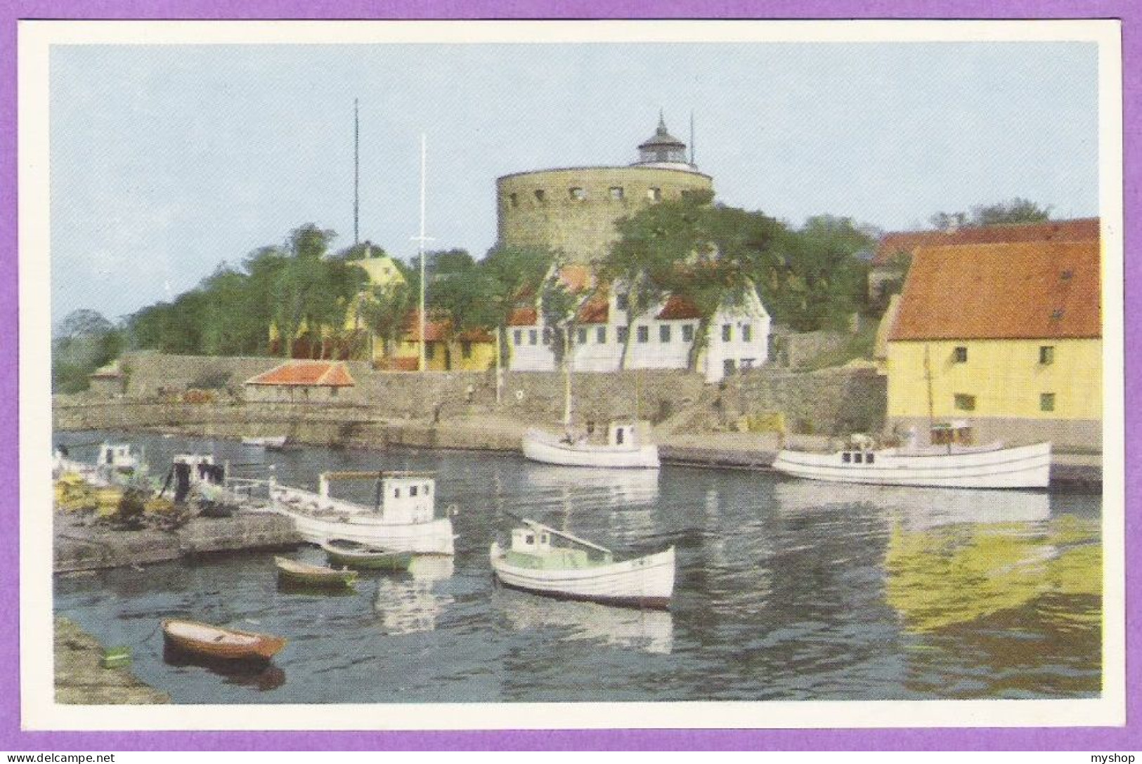 DK129_*   BORNHOLM CHRISTIANSØ With MANY BOATS * UBRUGT - Danemark