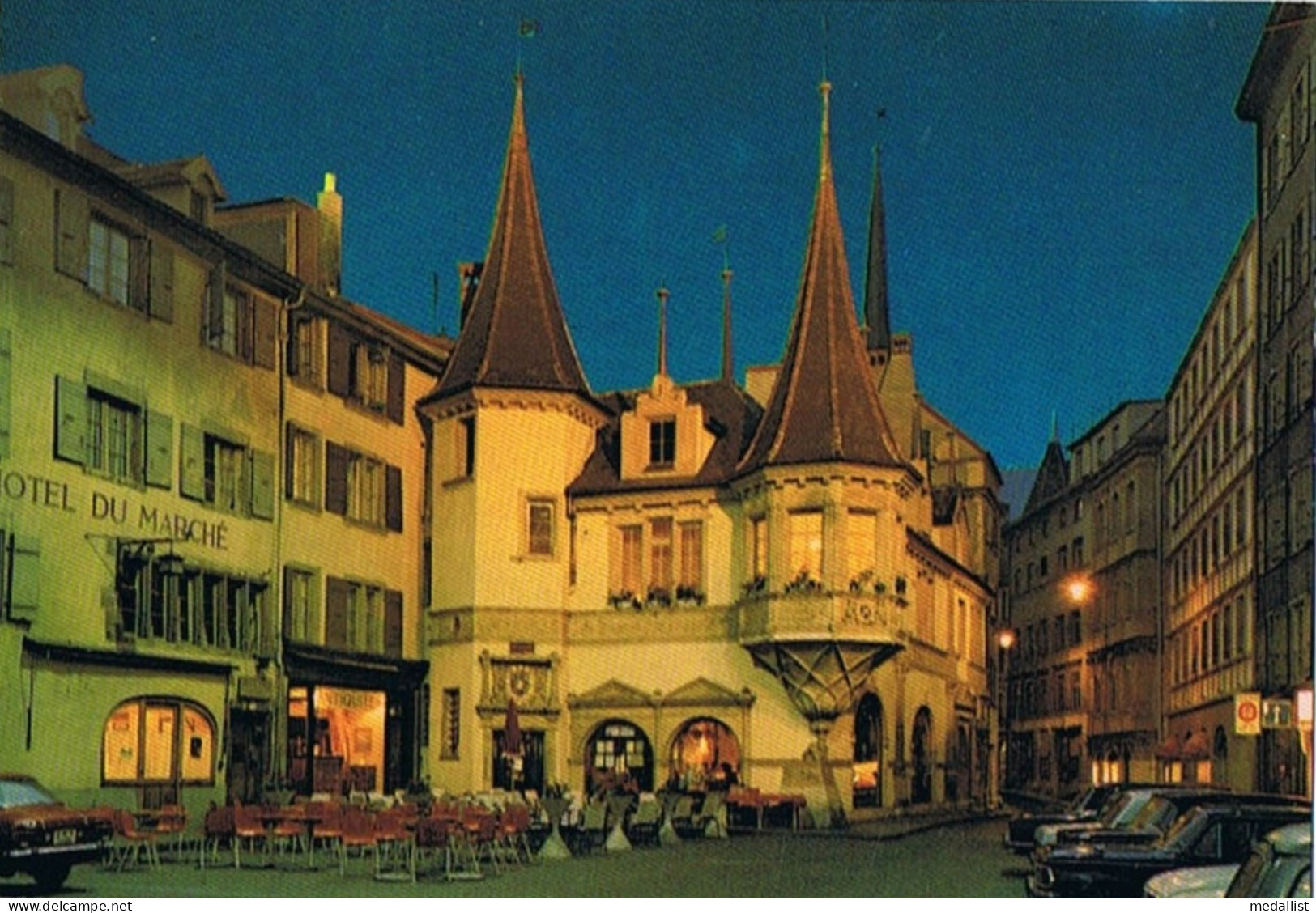 CPM..SUISSE..NEUCHATEL..LES HALLES..HOTEL DU MARCHE.. - Neuchâtel