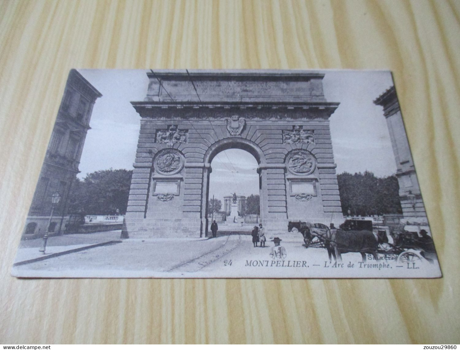 CPA Montpellier (34).L'Arc De Triomphe - Carte Animée, Oblitérée Le 26/04/1916. - Montpellier