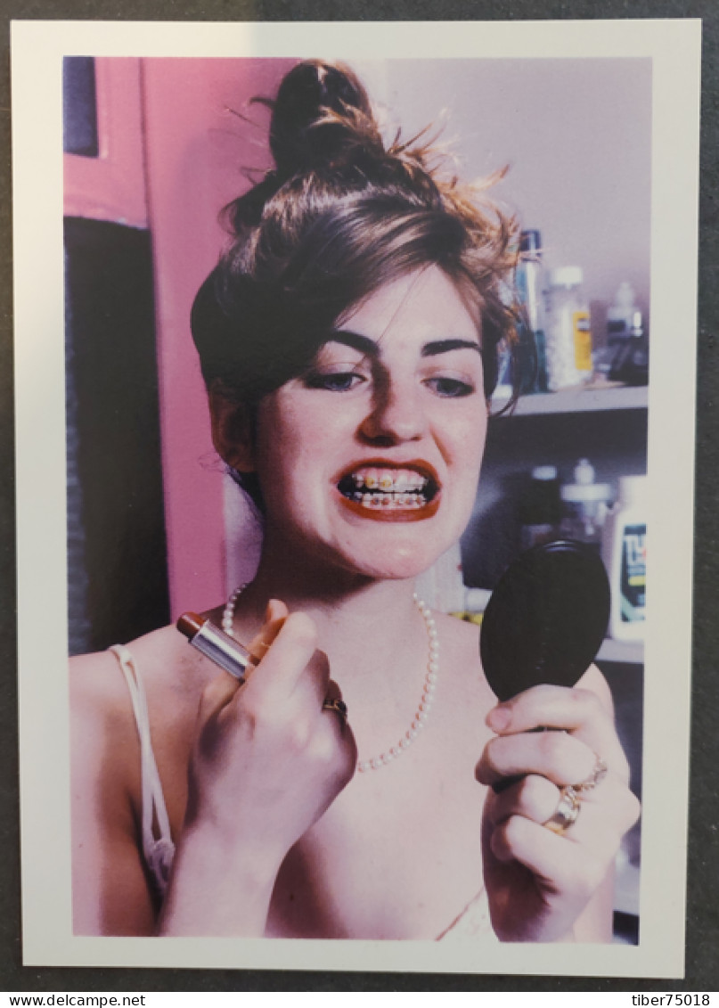 Carte Postale - Richard Kern, 1997 "Deborah's Teeth" (appareil Dentaire - Rouge à Lèvres) "NY Girls" Kern Photo - Publicité
