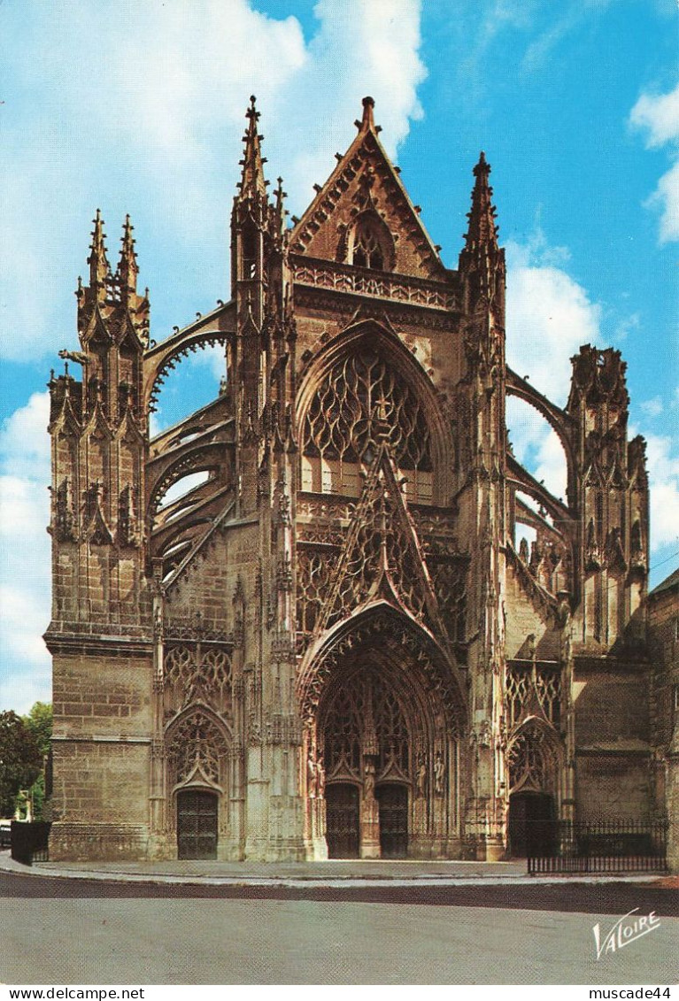 VENDOME - LA FACADE DE L EGLISE DE LA TRINITE - Vendome