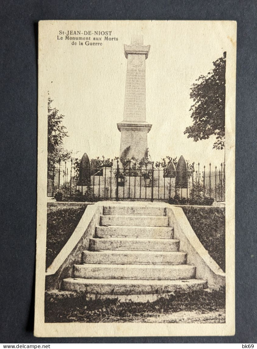 St Jean De Niost Le Monument Aux Morts De La Guerre - Ohne Zuordnung