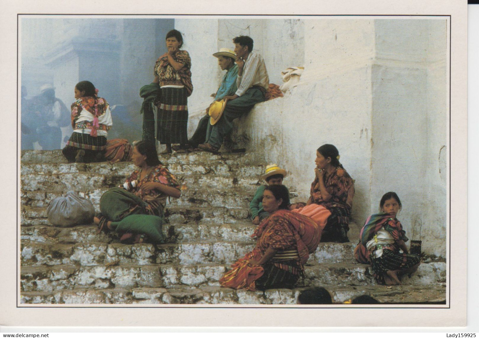 Chichicastenango  El Mercado Domino Guatemala Hommes, Femmes Enfants Origine  Indienne'' Mayas Quichés.''    CM 2 Scans - Guatemala