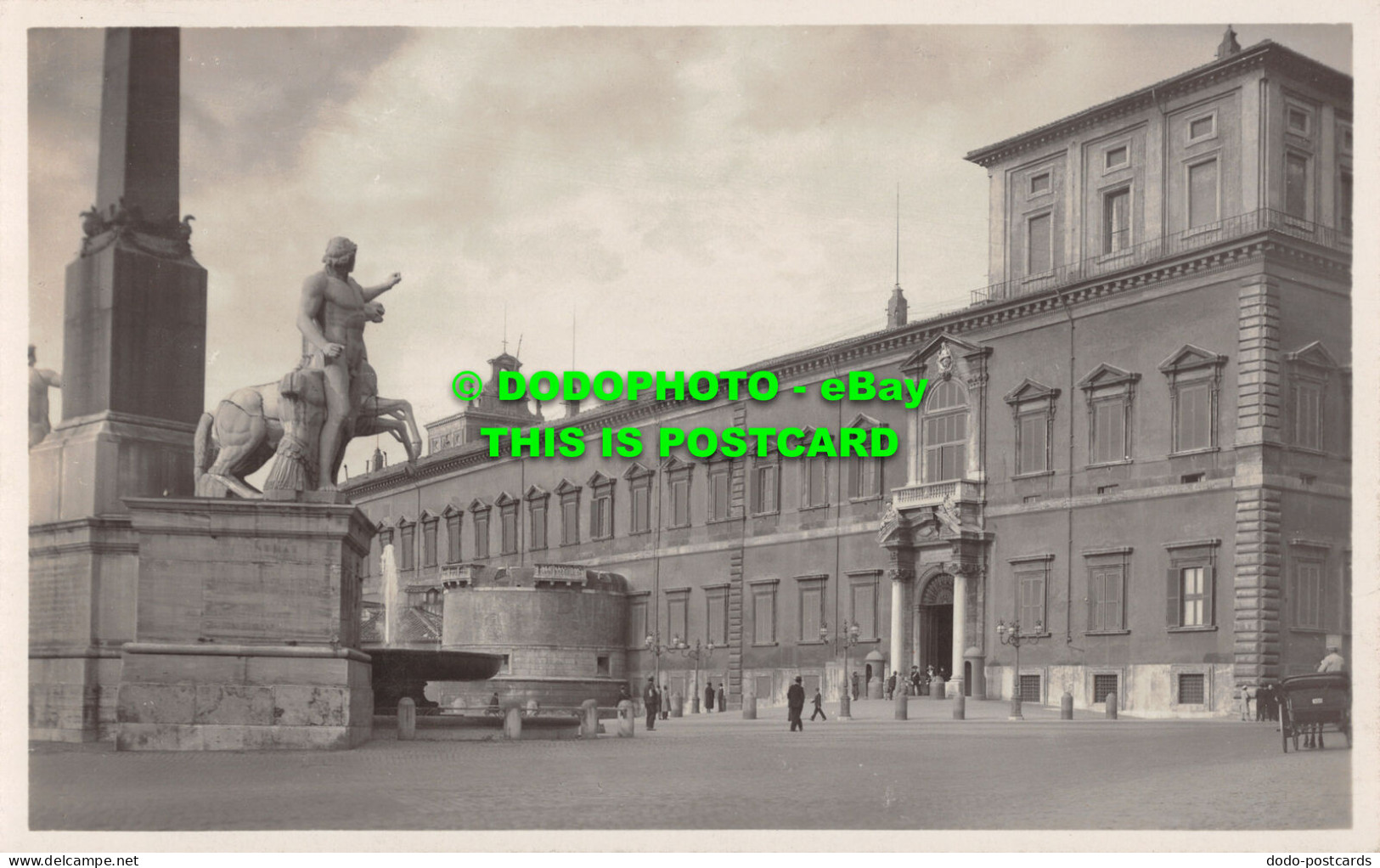 R509342 Roma. Il Quirinale. Postcard - Welt