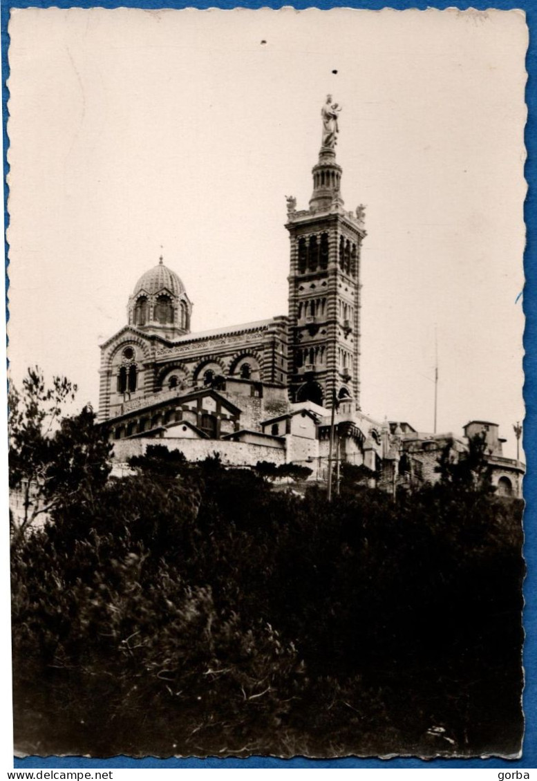 *CPSM  - 13 - MARSEILLE -  Basilique De Notre Dame De La Garde - Notre-Dame De La Garde, Aufzug Und Marienfigur