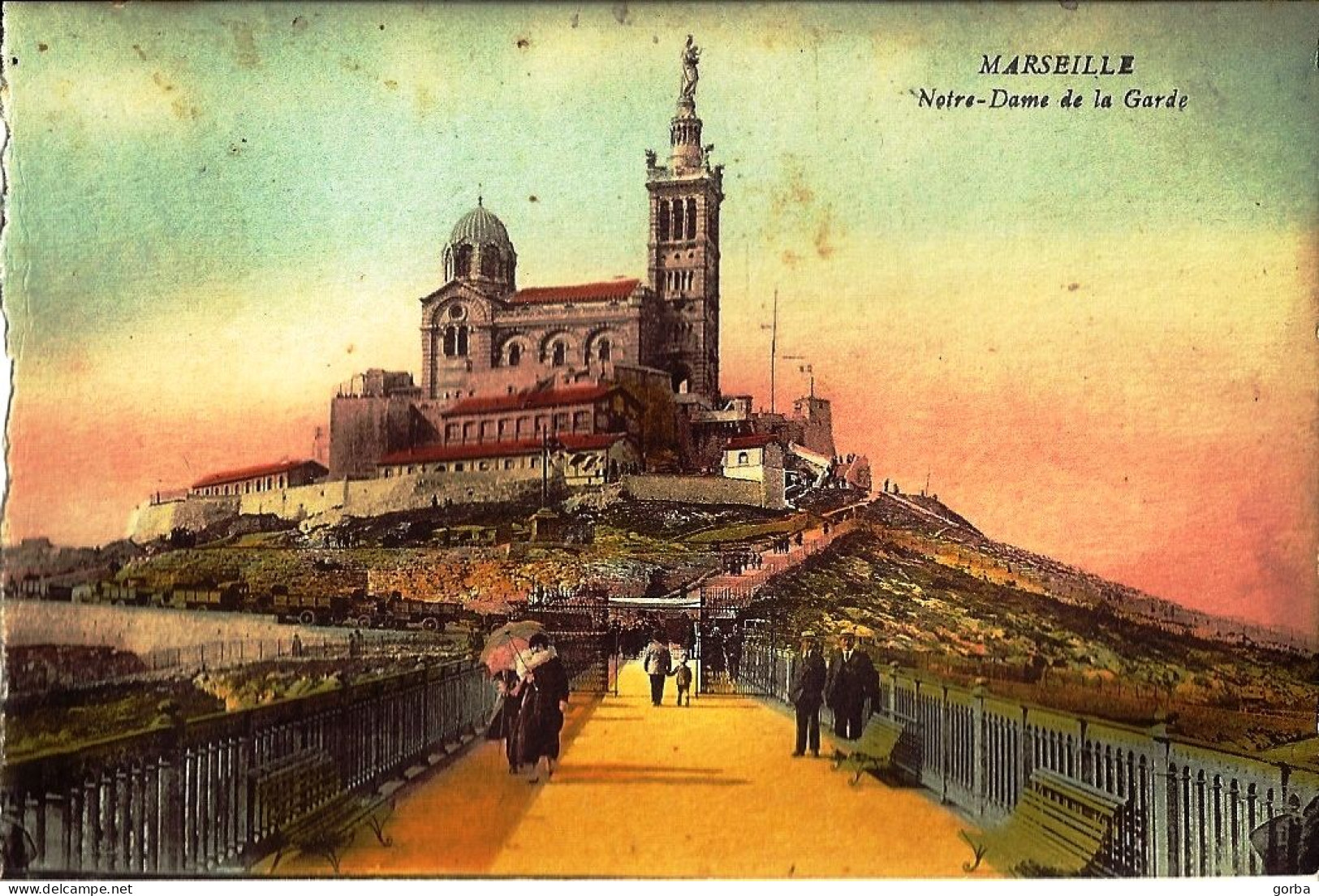 *CPA  - 13 - MARSEILLE - Notre Dame De La Garde - Animée - Colorisée - Notre-Dame De La Garde, Ascenseur