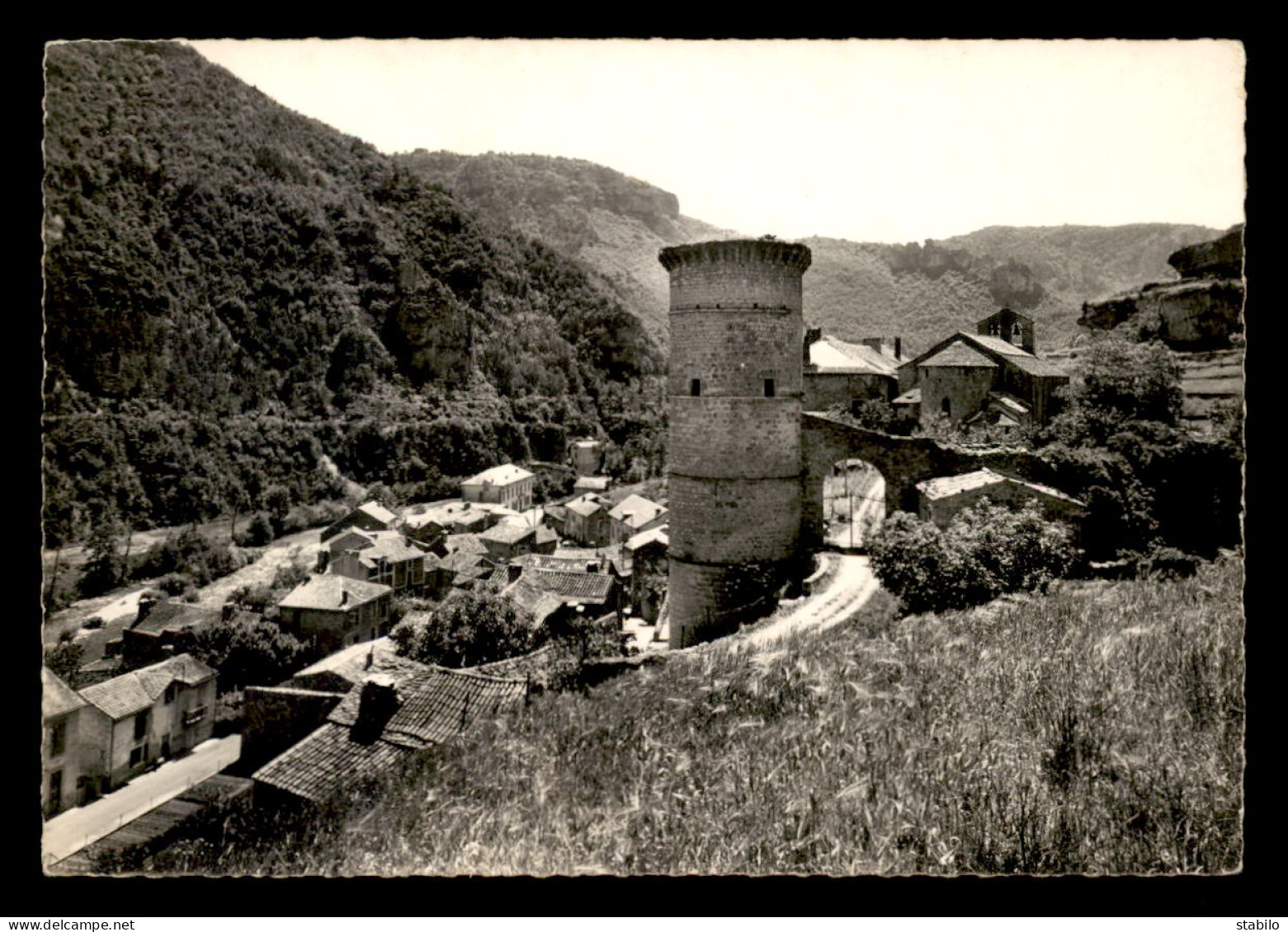 12 - LA ROQUE - STE-MARGUERITE - LE CHATEAU ET L'EGLISE - Other & Unclassified