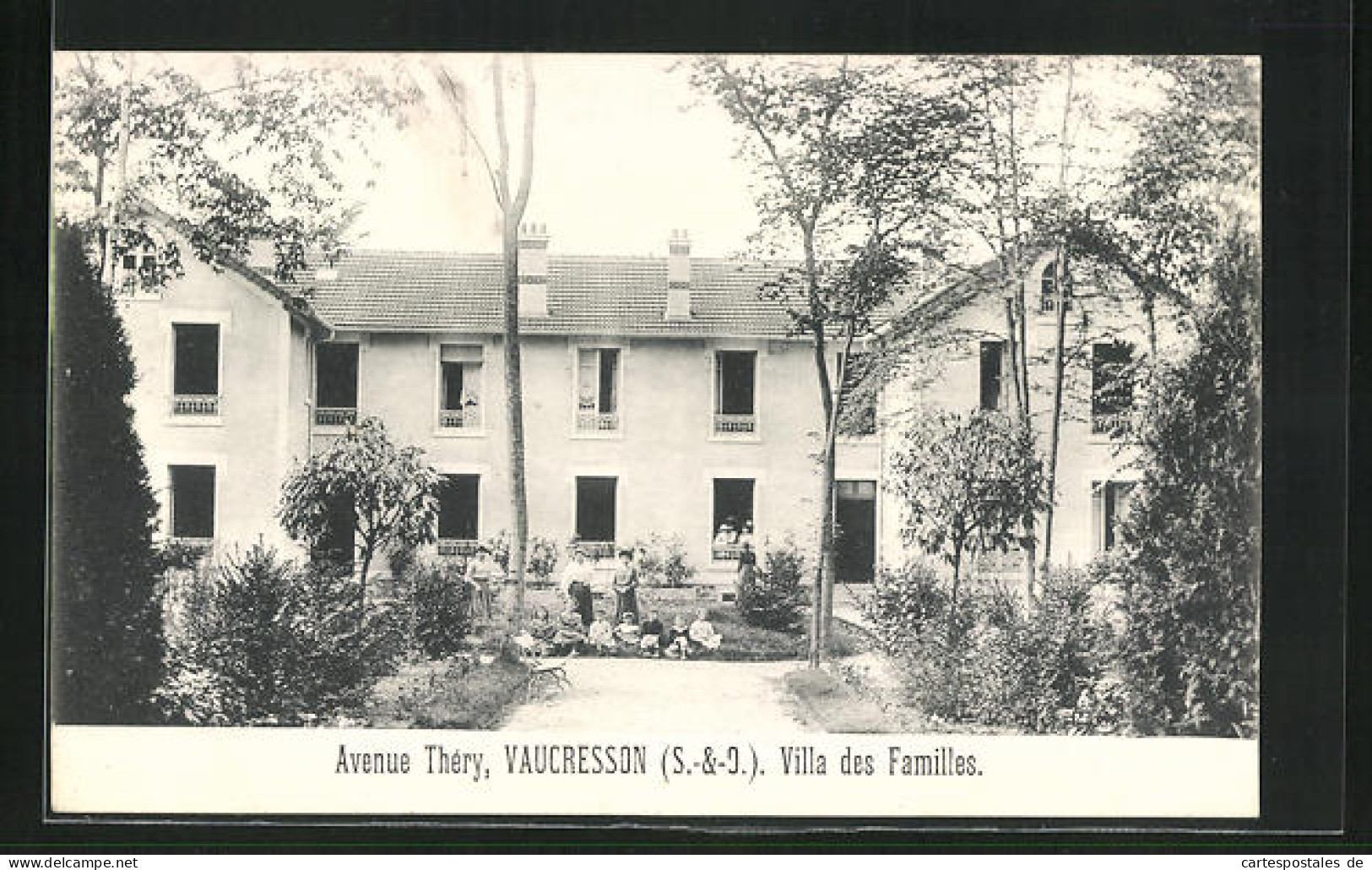 CPA Vaucresson, Avenue Thery, Villa Des Familles  - Vaucresson