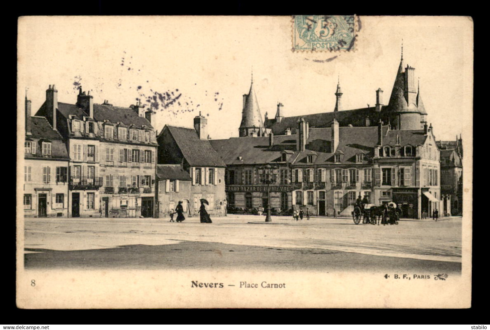 58 - NEVERS - PLACE CARNOT - Nevers