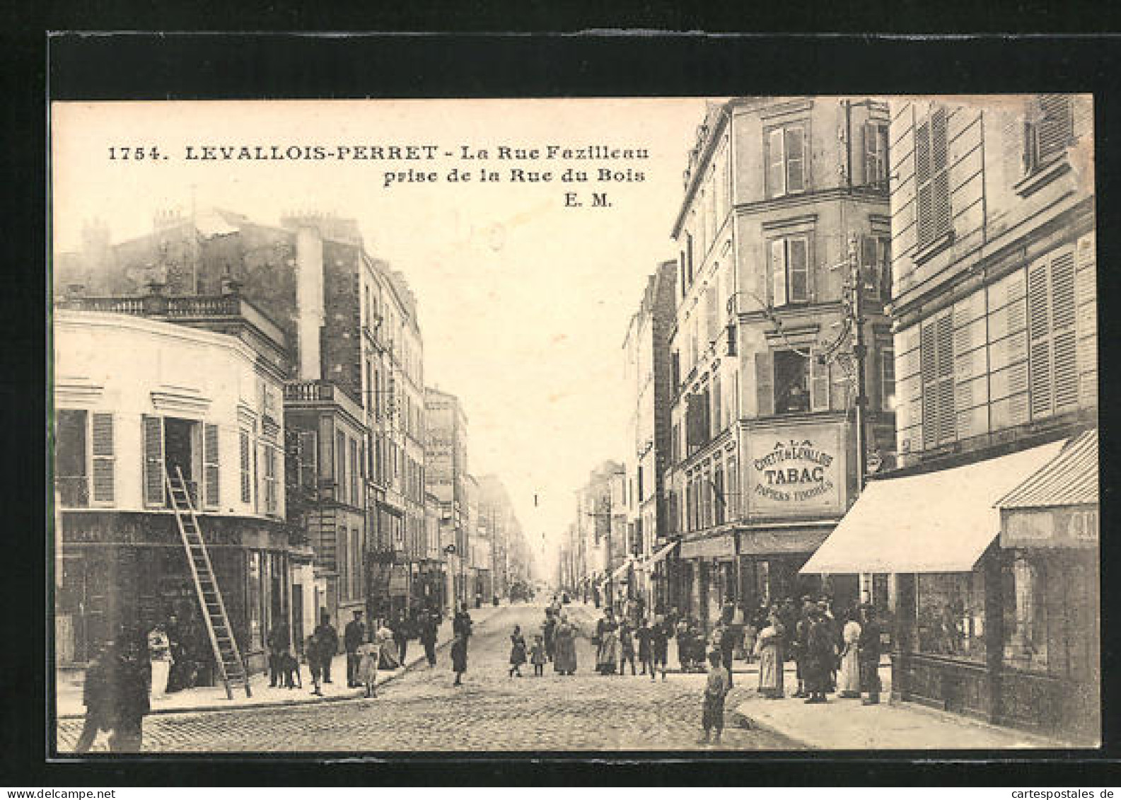 CPA Levallois-Perret, La Rue Fazilleau Prise De La Rue Du Bois  - Levallois Perret