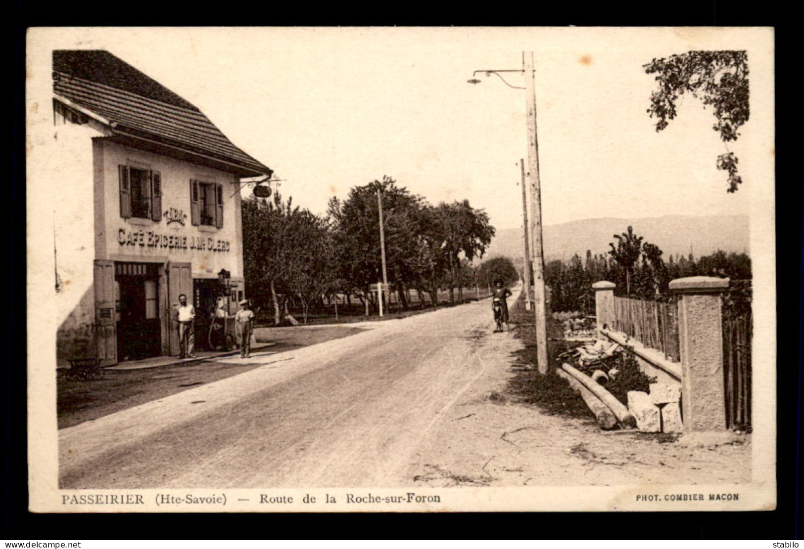 74 - PASSEIRIER - ROUTE DE LA ROCHE-SUR-FORON - CAFE-EPICERIE J.M. CLERC - Other & Unclassified