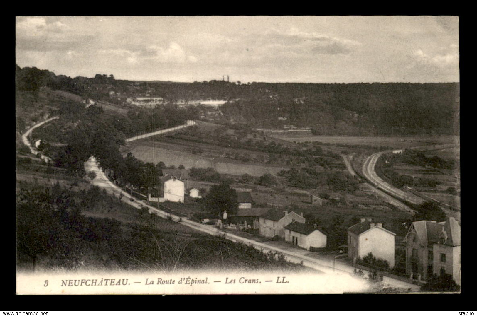 88 - NEUFCHATEAU - ROUTE D'EPINAL - LES CRANS - Neufchateau