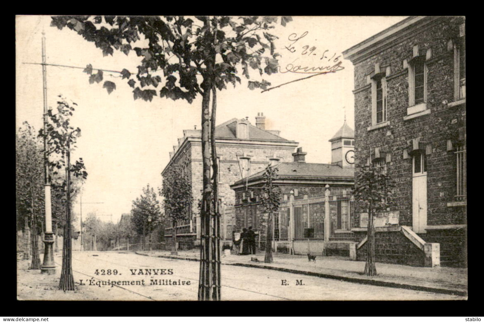 92 - VANVES - L'EQUIPEMENT MILITAIRE - Vanves