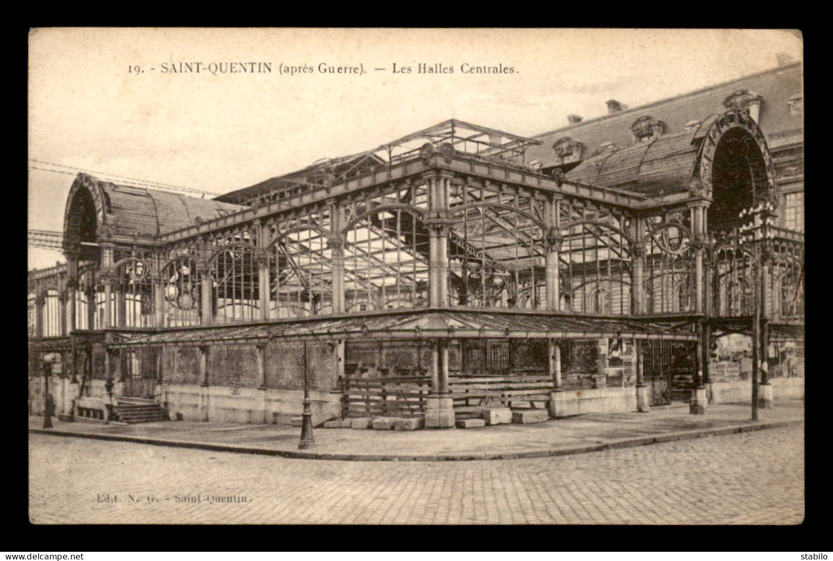 02 - SAINT-QUENTIN - LES HALLES CENTRALES APRES GUERRE - Saint Quentin